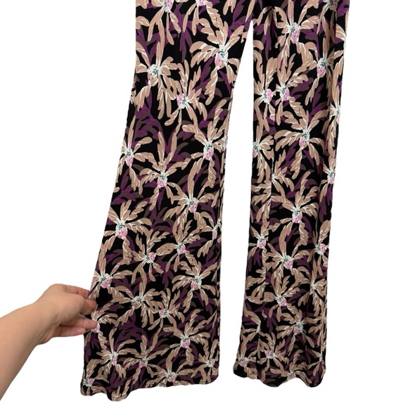 Diane Von Furstenberg Seoul Printed Wrap Jumpsuit Sz 4 Purple Tropical One Piece - Picture 9 of 10